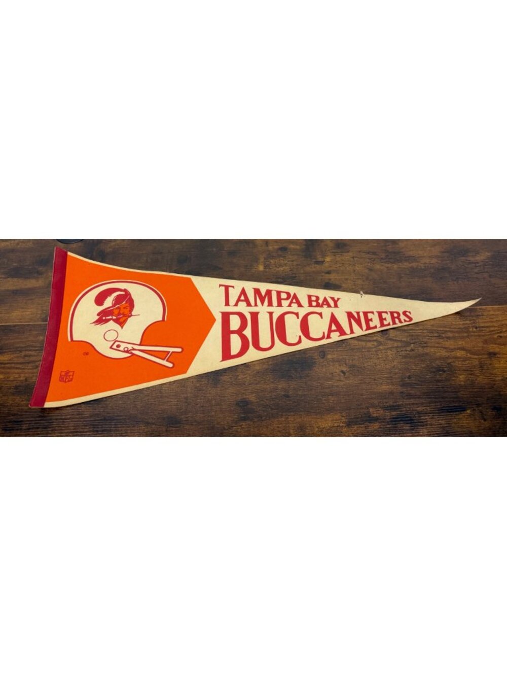 Vintage Tampa Bay Buccaneers NFL Felt Pennant Team Memorabilia